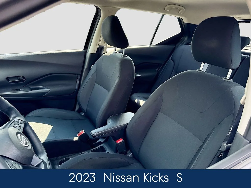 Used 2023 Black Nissan S image 7