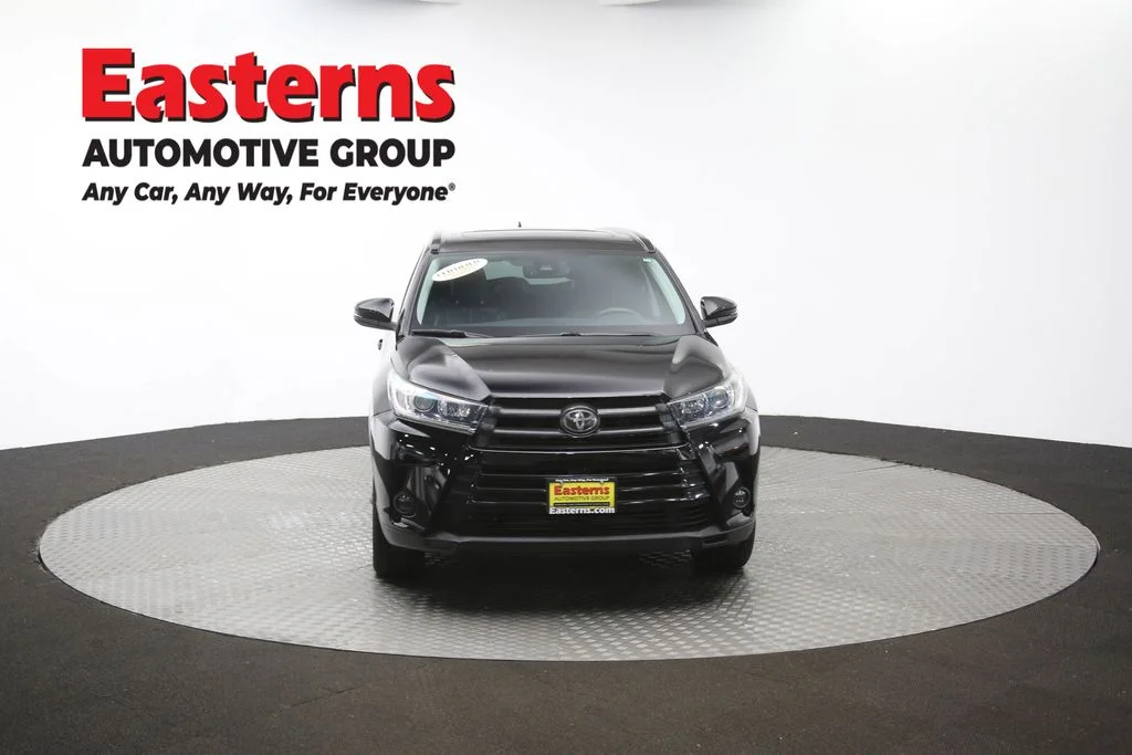 Used 2018 Black Toyota SE image 53