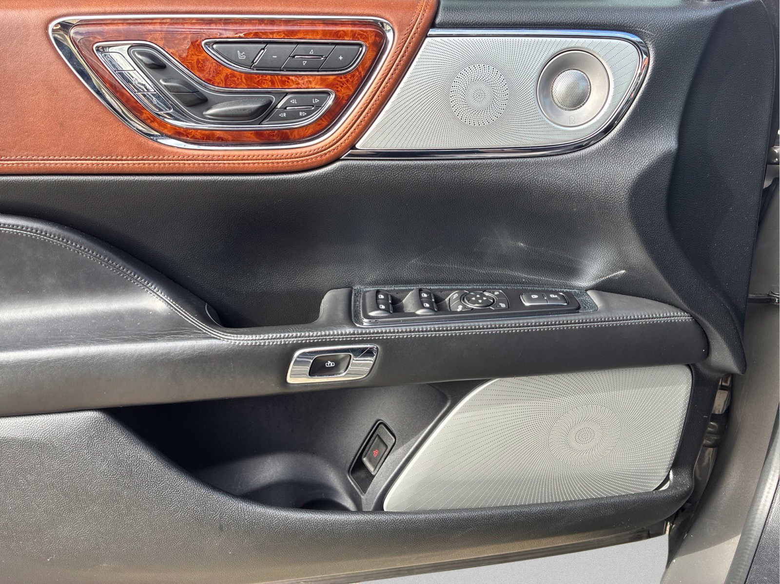 Used 2020 Gray Lincoln Black Label image 33