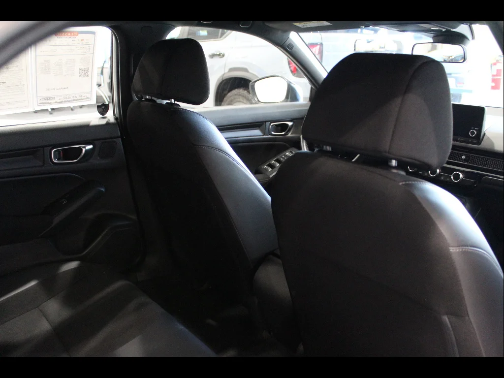 2022 Honda Civic Hatchback Sport - Photo 19