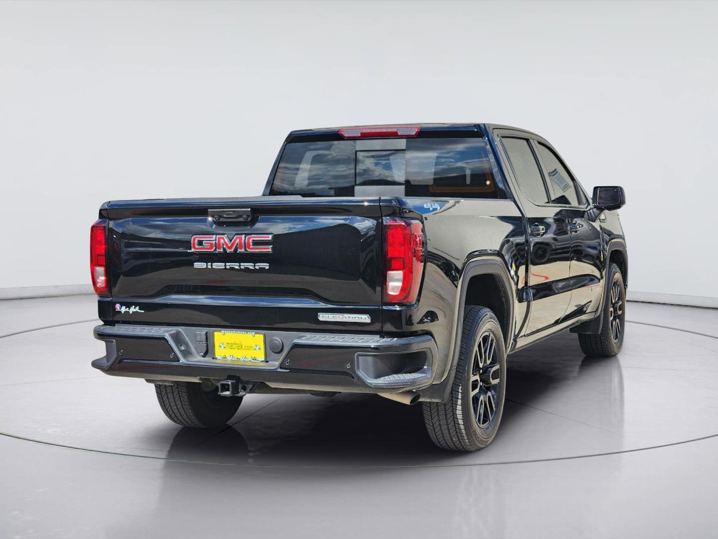 Used 2026 Onyx Black GMC Elevation image 5