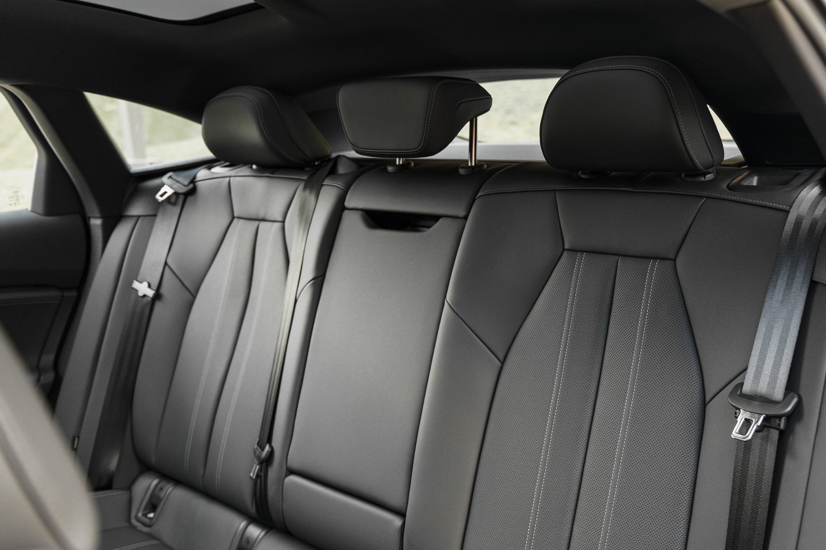 New 2027 Daytona Gray Pearl Effect Audi Premium Plus image 24