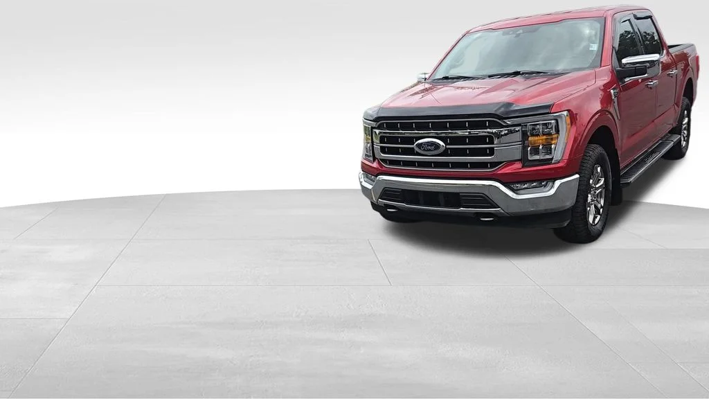 Used 2021 Red Ford XLT image 3