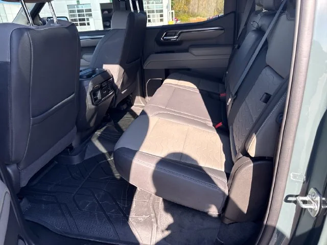 Used 2025 Cypress Gray Chevrolet ZR2 image 29