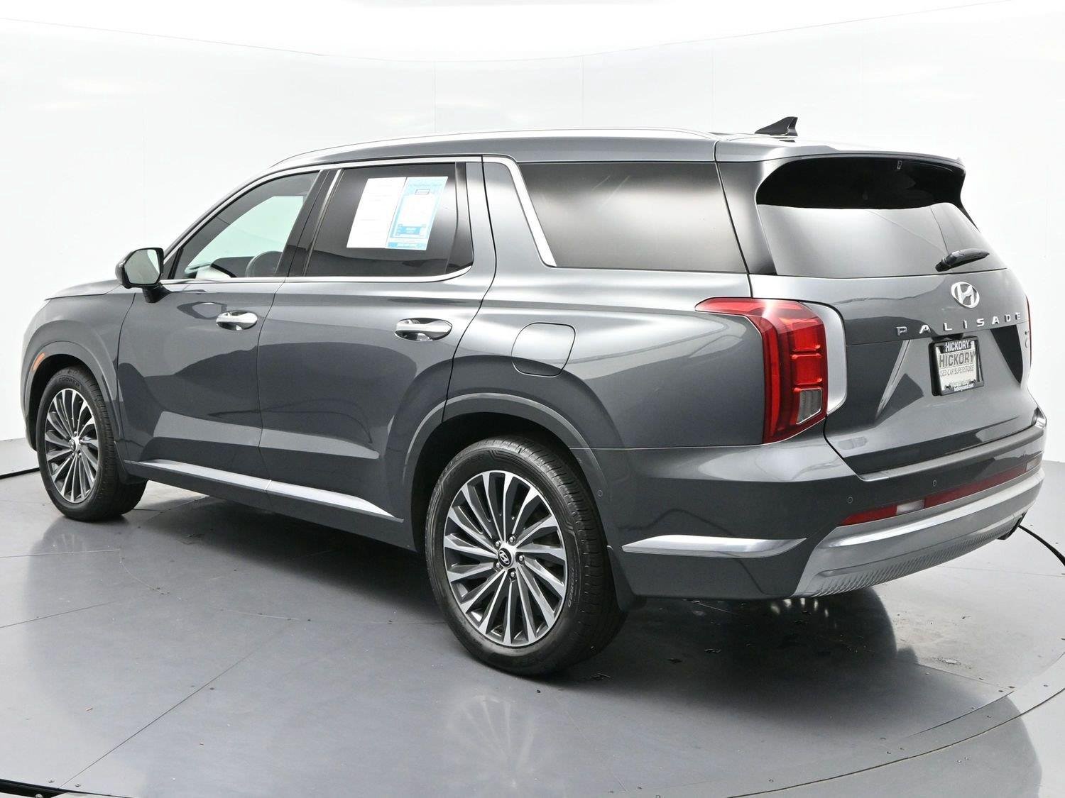 Used 2023 Steel Graphite Hyundai Calligraphy image 5