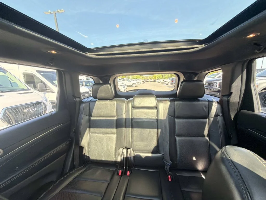 Used 2016 Silver Jeep Limited image 25