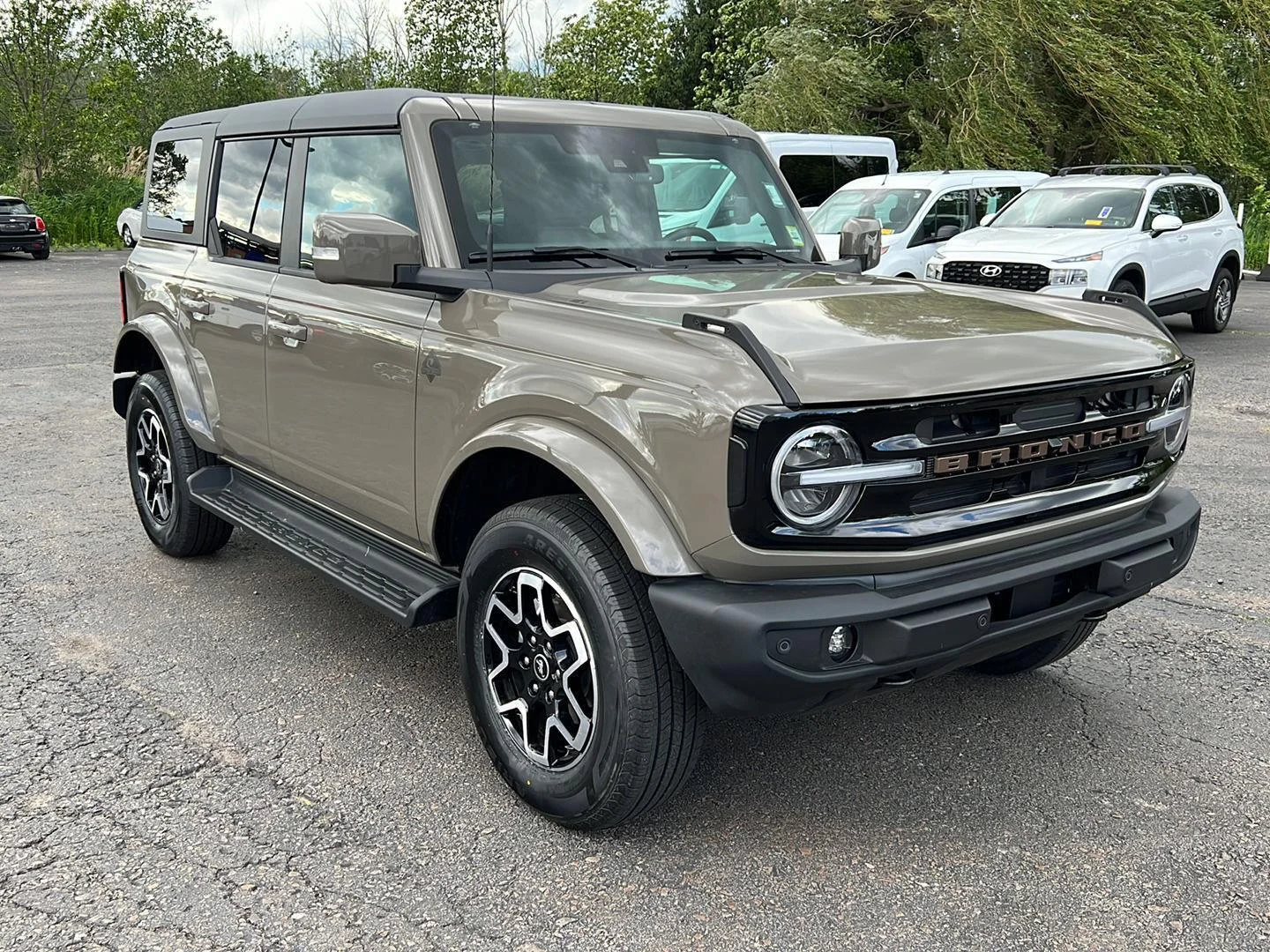Used 2025 Marsh Gray Ford Outer Banks image 24
