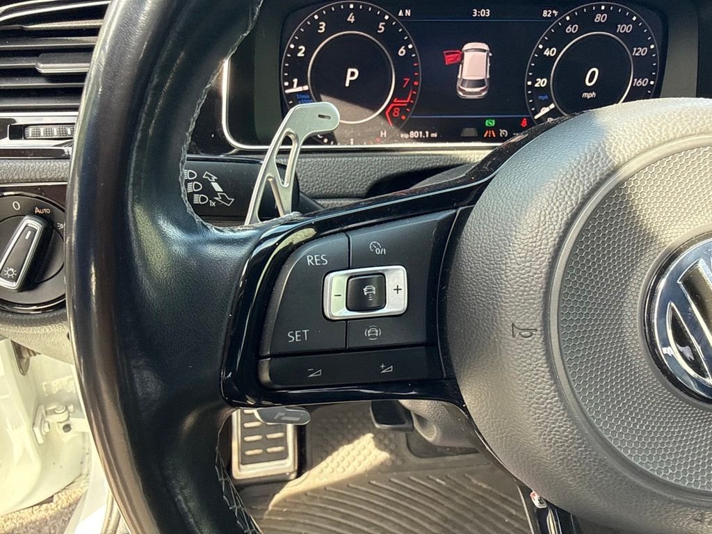 Used 2019 Oryx White Pearl Volkswagen DCC & Navigation 4Motion image 11