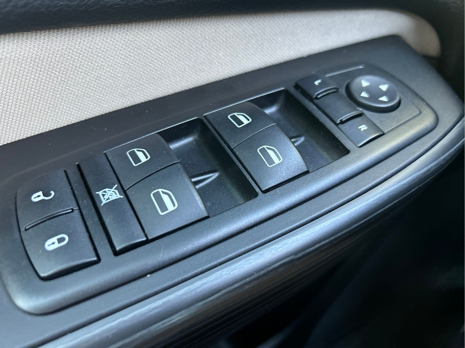Used 2015 White Jeep Sport image 24