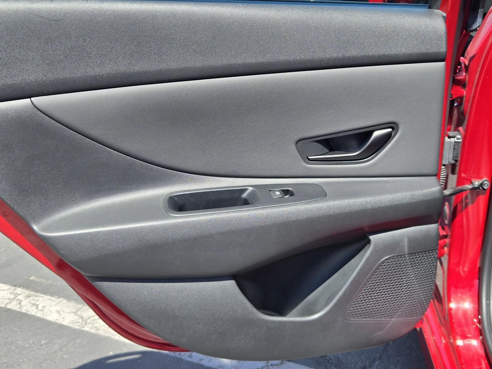 Used 2025 Ultimate Red Hyundai SEL Sport IVT image 24