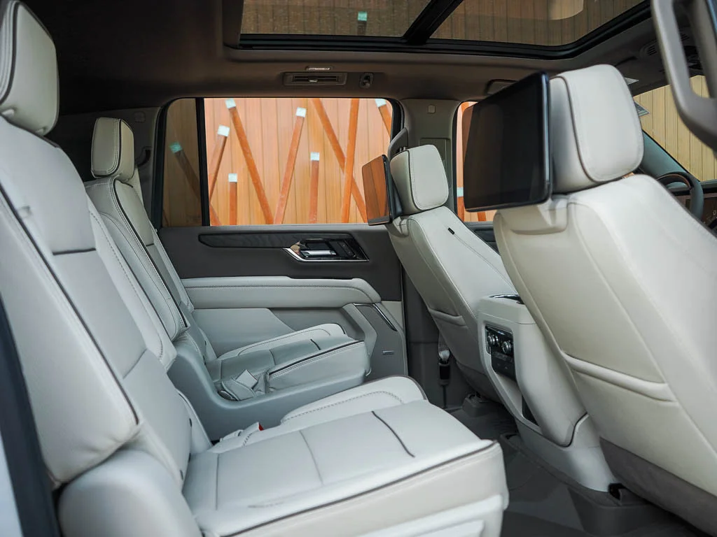 2026 GMC Yukon XL Denali - Photo 12