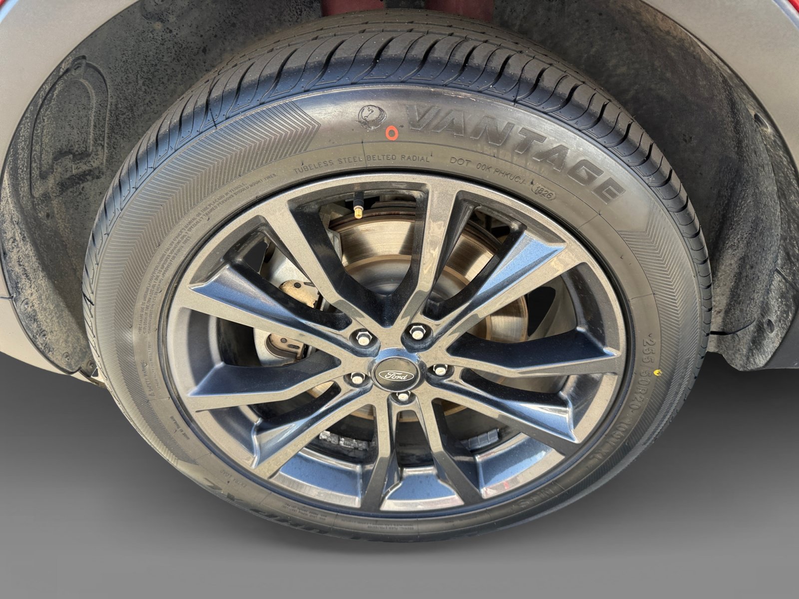 Used 2018 Ruby Red Metallic Ford XLT image 9