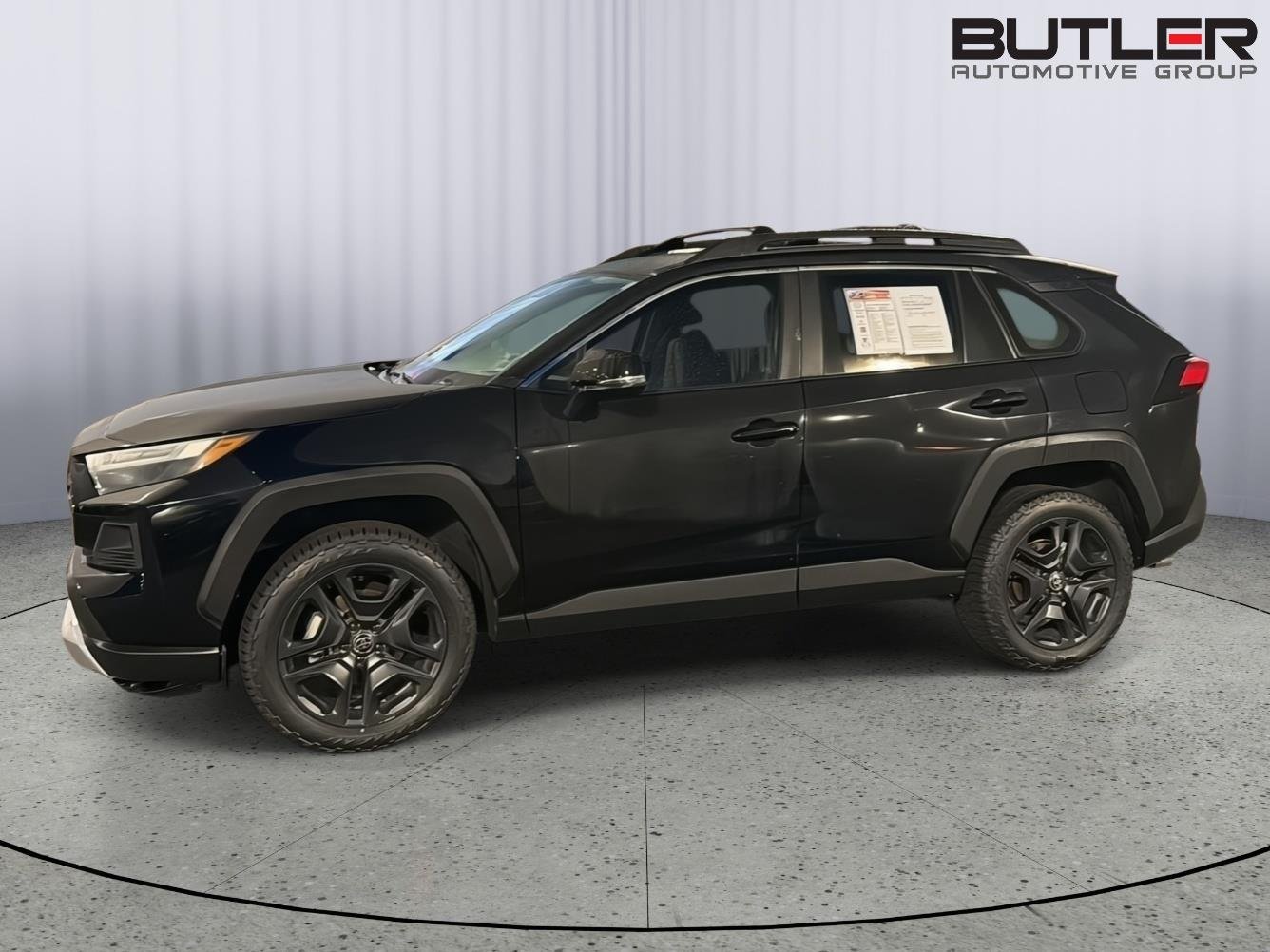 Used 2022 Midnight Black Metallic Toyota Adventure image 3