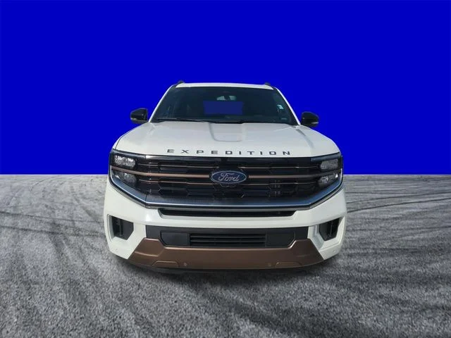 New 2026 Star White Metallic Tri-Coat Ford King Ranch® image 9