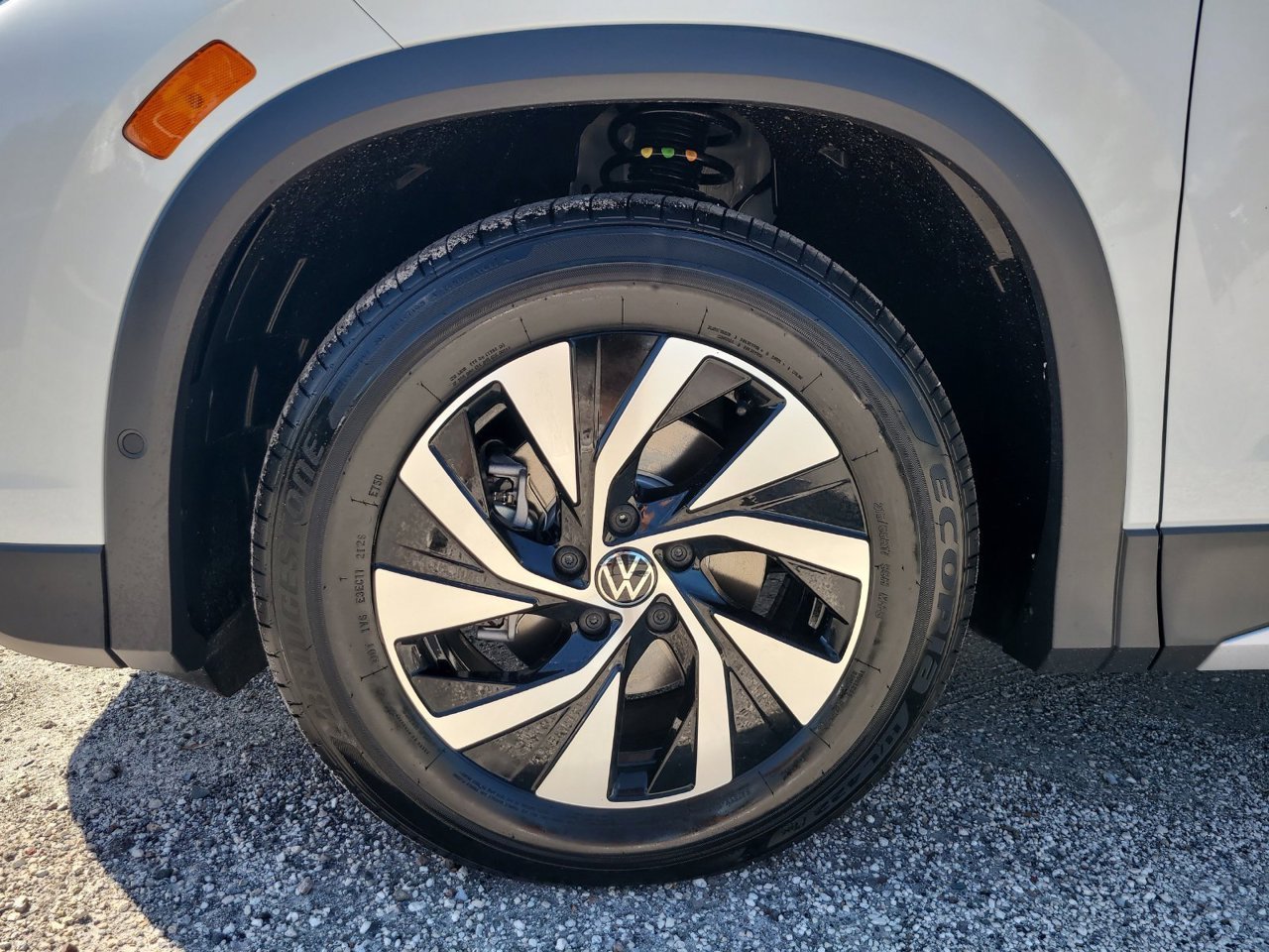 New 2026 Pure White Volkswagen S image 8