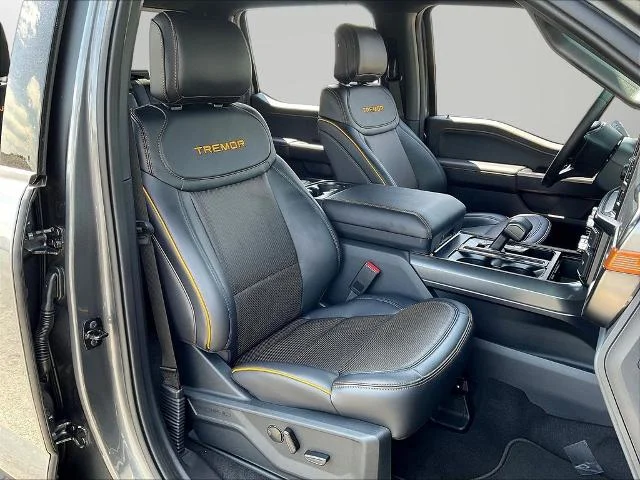 New 2026 Carbonized Gray Metallic Ford Tremor® image 46