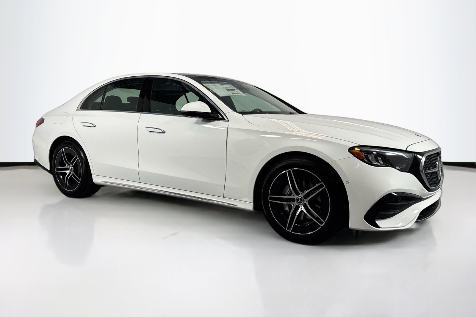 New 2026 Polar White Mercedes-Benz E 350 image 3
