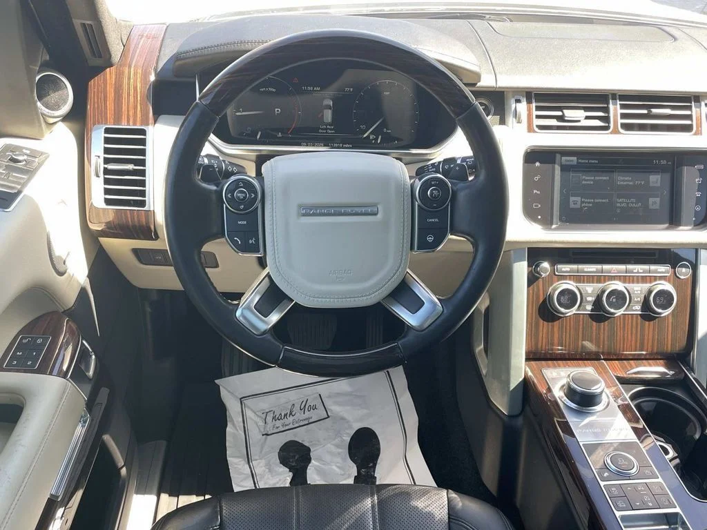 Used 2016 White Land Rover HSE image 13