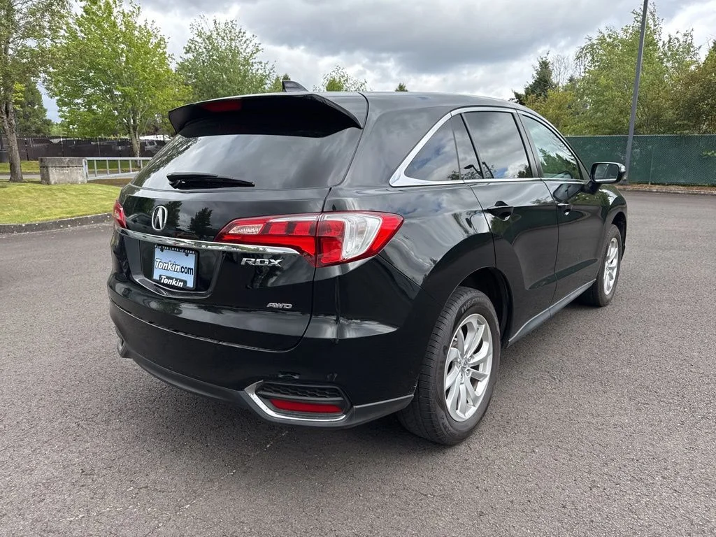 Used 2018 Crystal Black Pearl Acura Base image 7