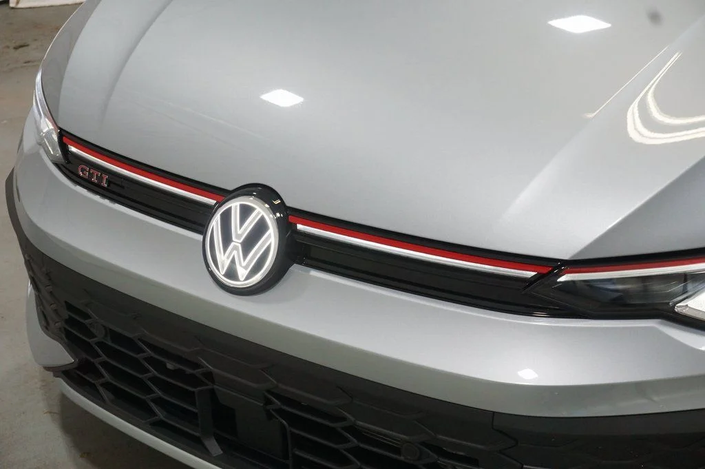 New 2026 Alpine Silver Volkswagen 2.0T SE image 35