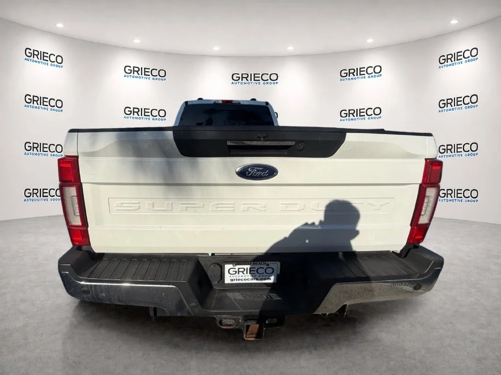 Used 2022 White Ford Lariat image 6