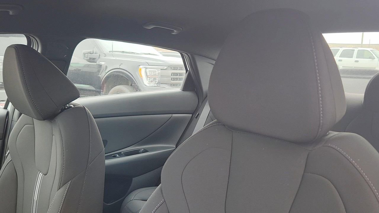 New 2026 Serenity White Hyundai SEL Sport image 9
