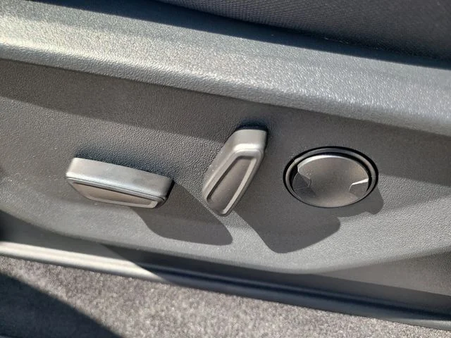 New 2026 Silver Metallic Ford XLT image 21