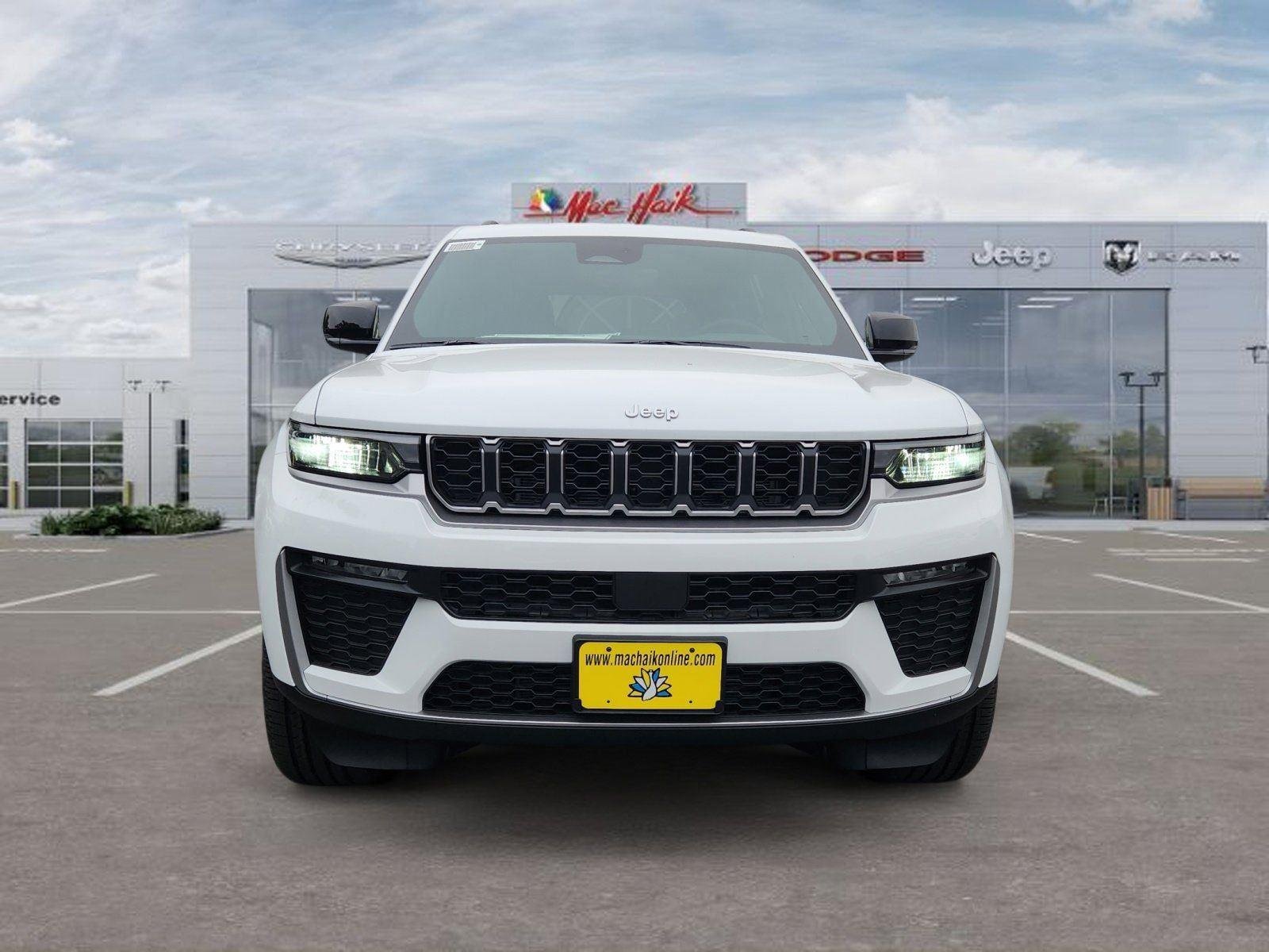 New 2026 Bright White Clear-Coat Exterior Paint Jeep Limited image 8