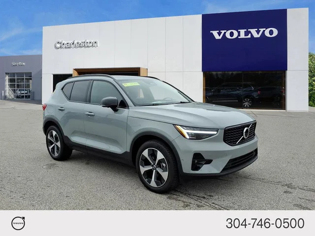 2026 Volvo XC40 Plus