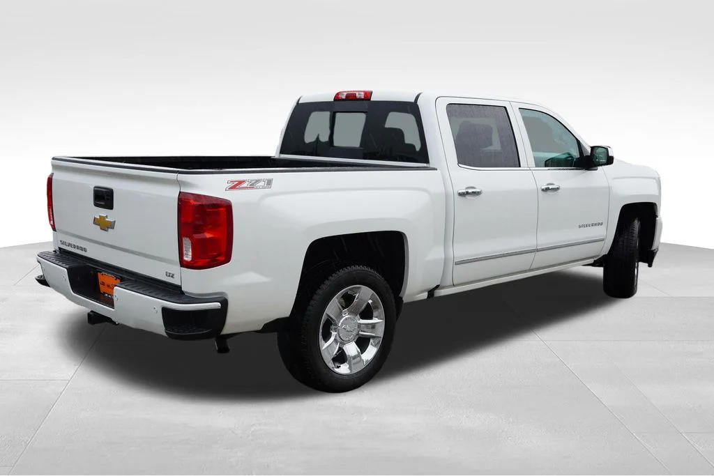 Certified Used 2016 Iridescent Pearl Tricoat Chevrolet LTZ image 5