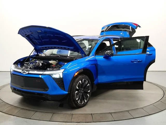 2025 Chevrolet Blazer EV RS - Photo 11