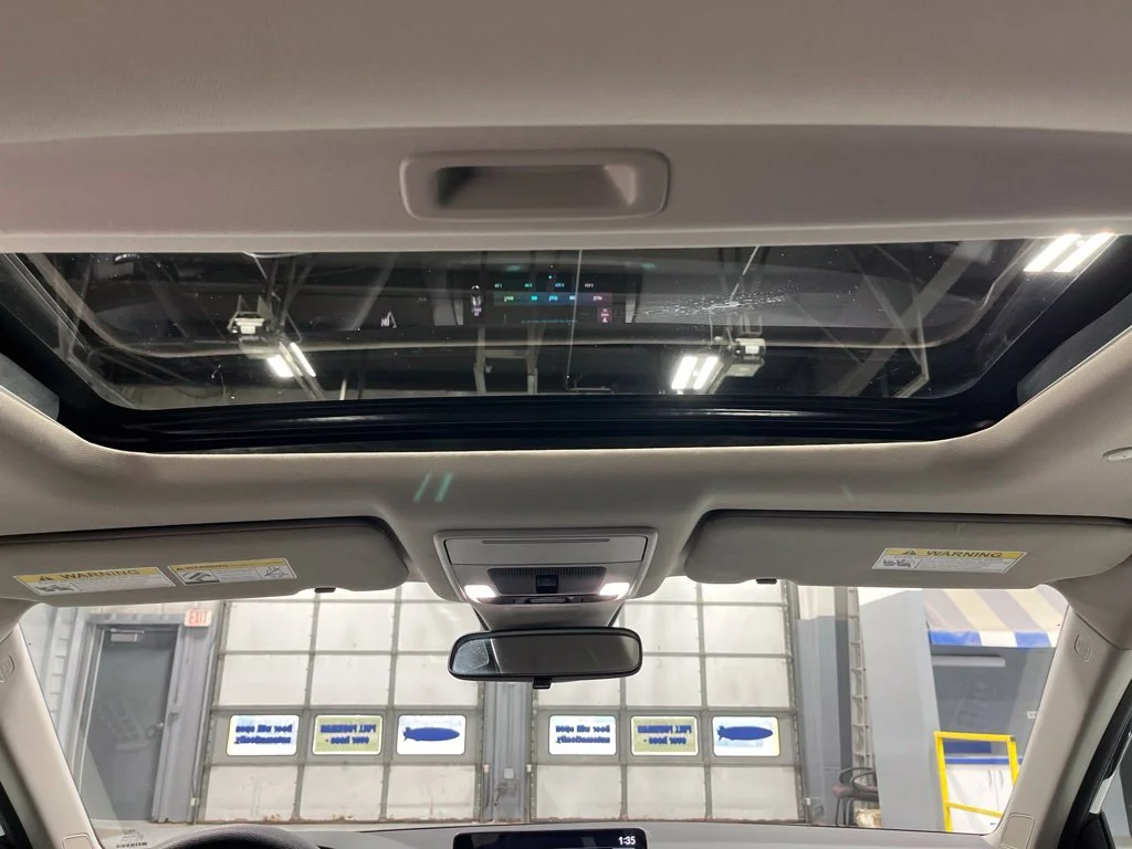 Used 2026 Meteorite Gray Metallic Honda EX image 29