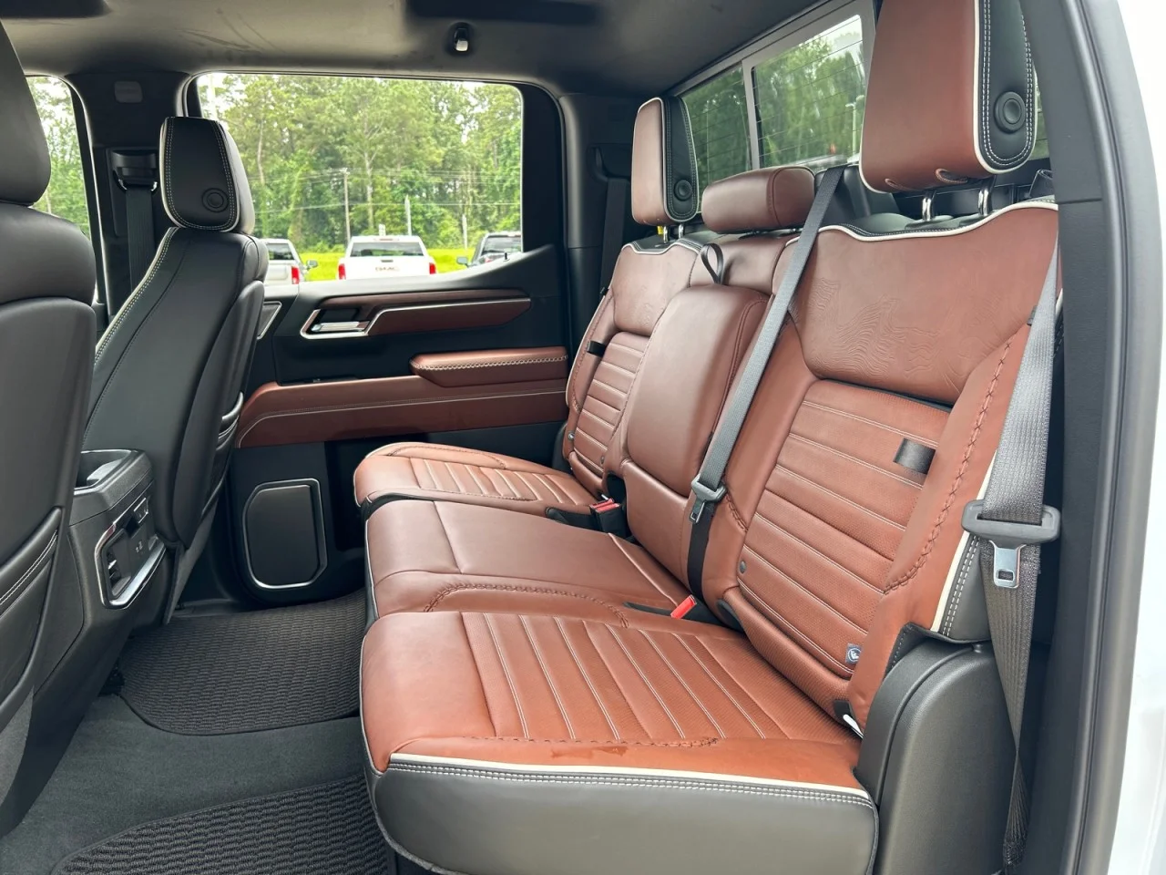 New 2026 Glacier White Tricoat GMC Denali Ultimate image 20