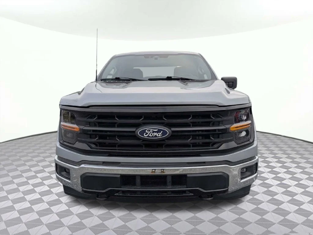 Certified Used 2025 Silver Metallic Ford XLT image 8