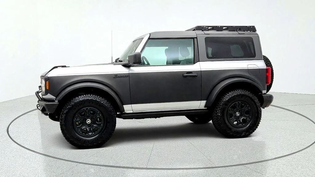 Used 2022 Iconic Silver Metallic Ford Black Diamond 2 Door 4x4 image 8