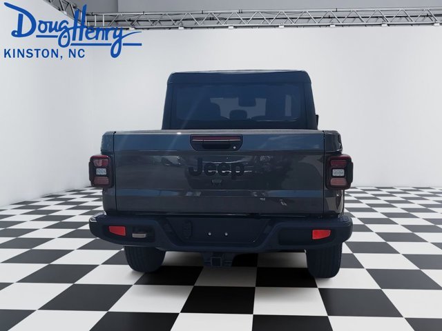New 2026 Granite Crystal Metallic Clearcoat Jeep 85th Anniversary Edition image 4