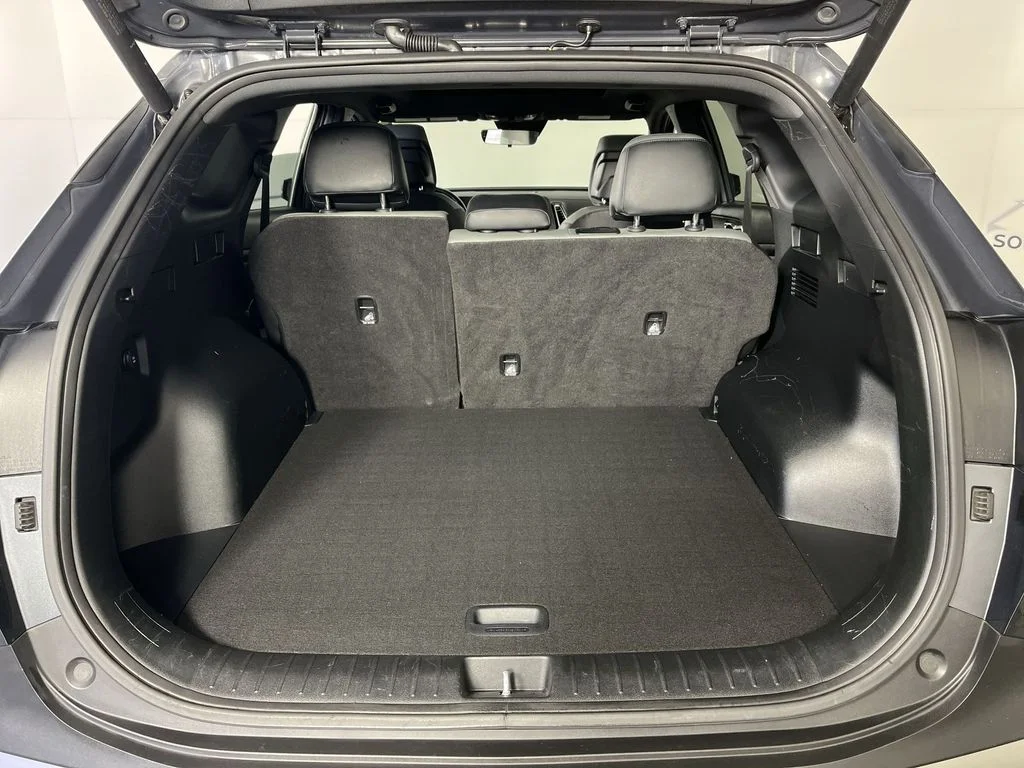 Used 2023 Gray Kia X-Line image 27