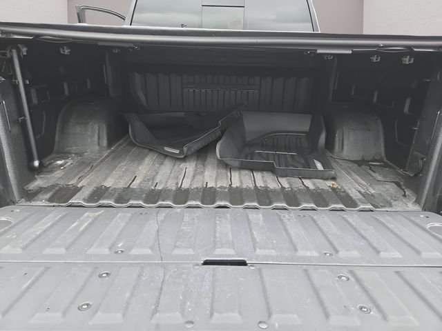 Used 2023 Onyx Black GMC Denali image 39