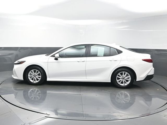Used 2025 White Toyota LE image 4