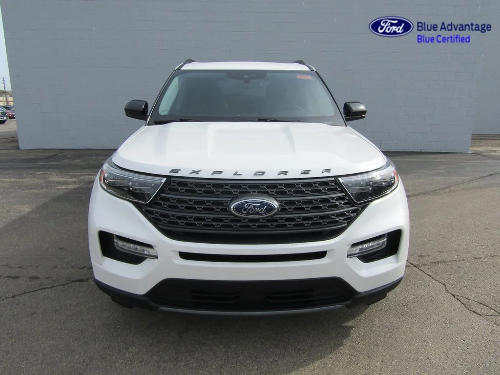 Certified Used 2023 Star White Ford XLT image 3
