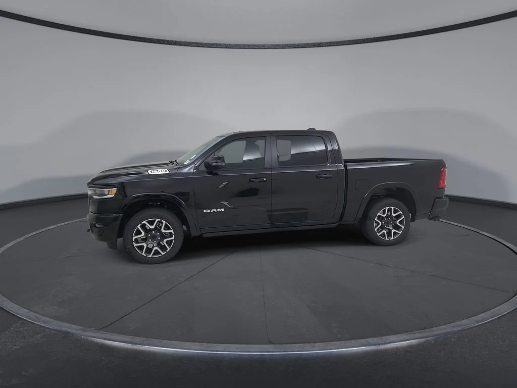 New 2026 Diamond Black Crystal Pearl-Coat Exterior Paint RAM Laramie image 8