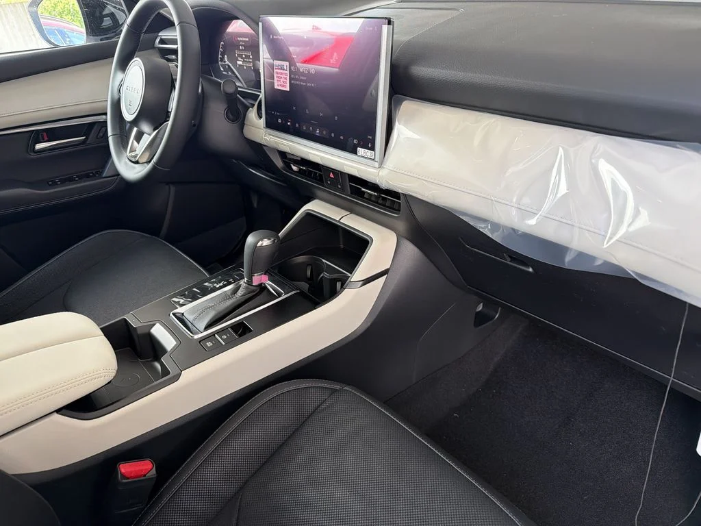 New 2026 Rhodium White Metallic Mazda 2.5 S Select AWD image 9