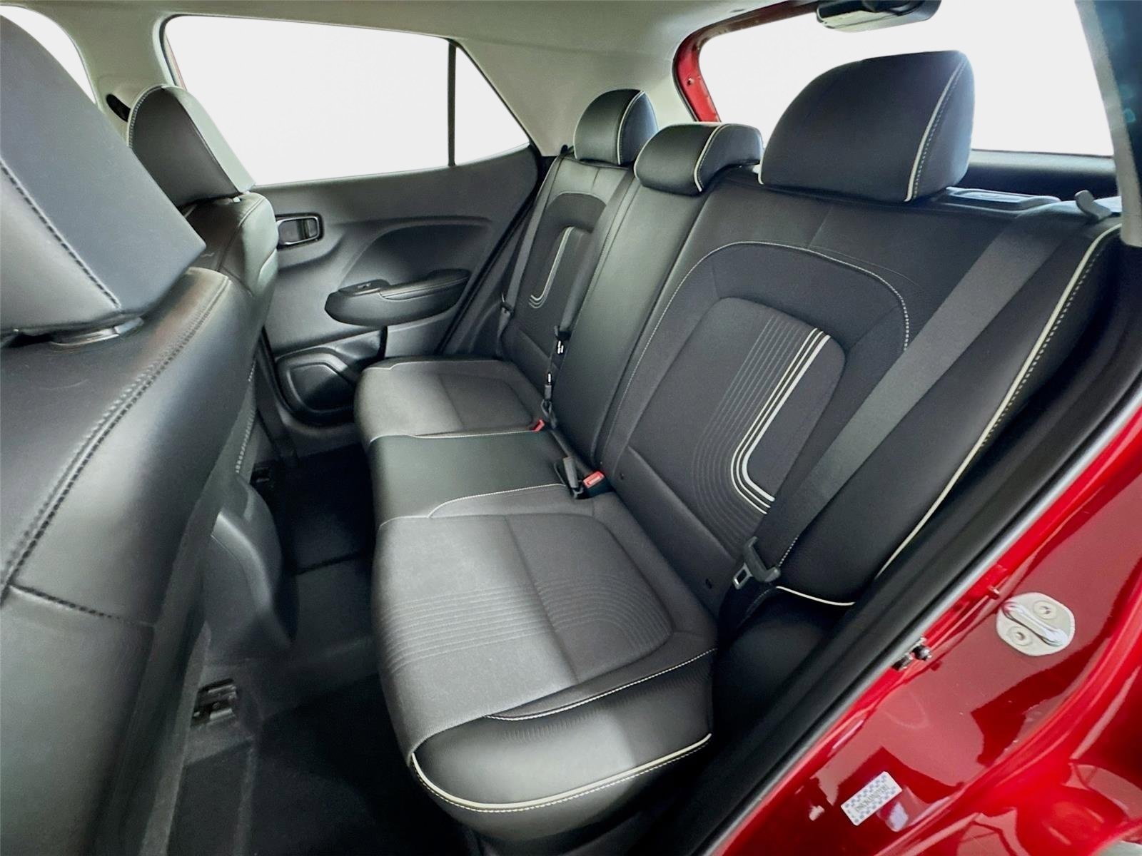 Used 2023 Ultimate Red Hyundai Limited image 21
