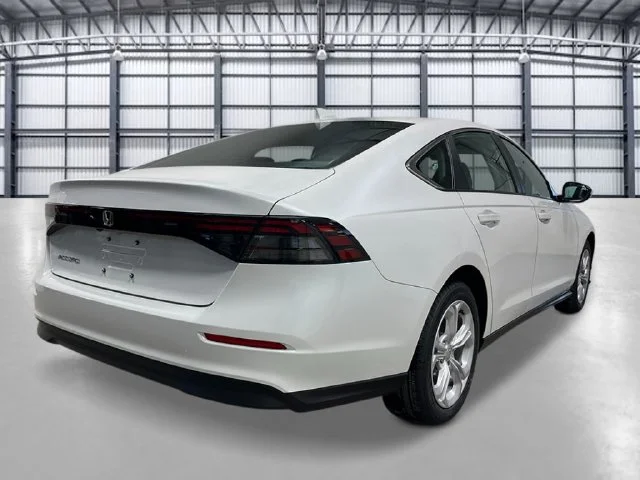 New 2026 Platinum White Pearl Honda LX image 6