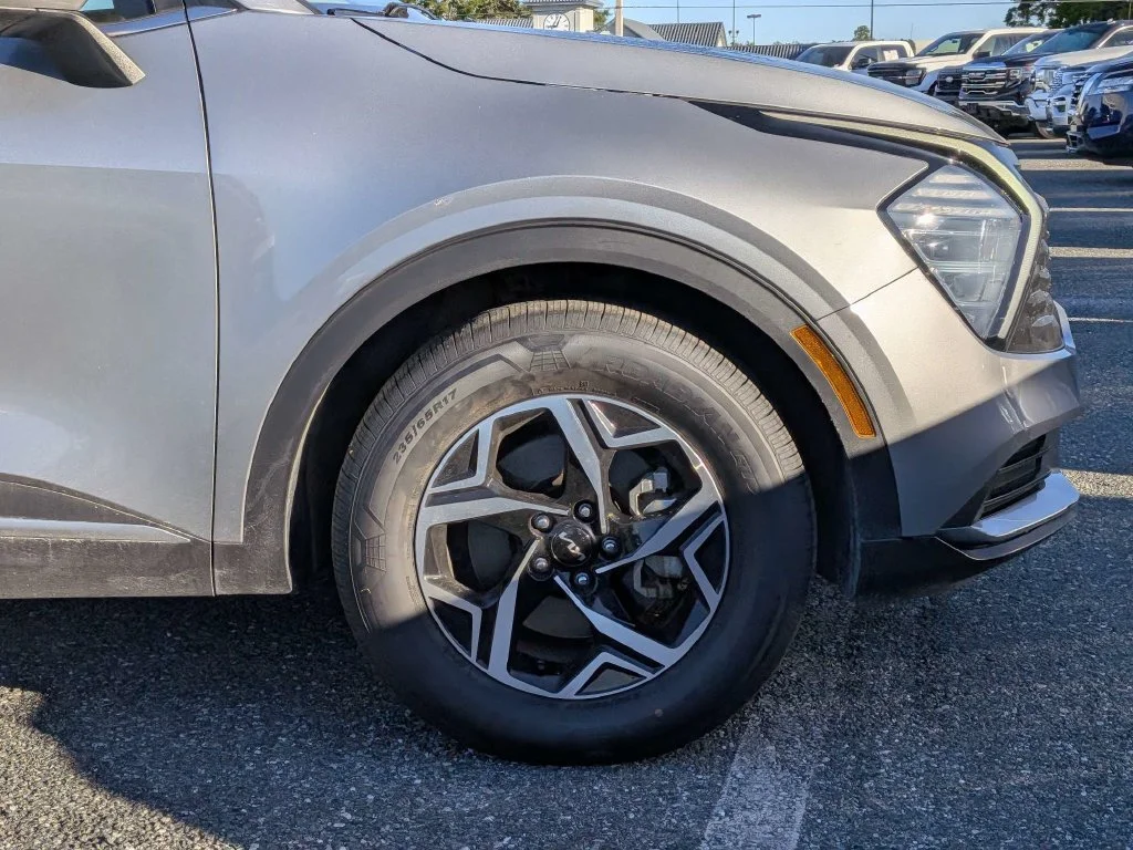 Certified Used 2025 Steel Gray Kia LX image 8