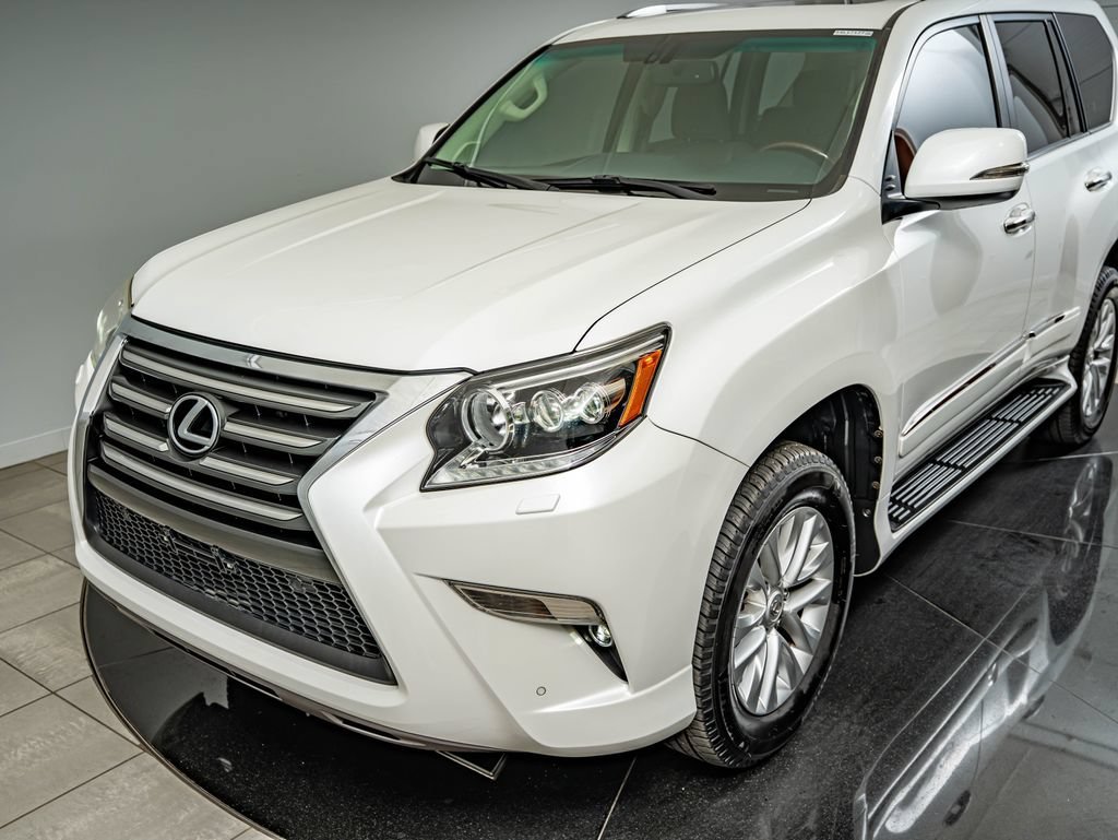 Used 2014 Starfire Pearl Lexus 460 image 14