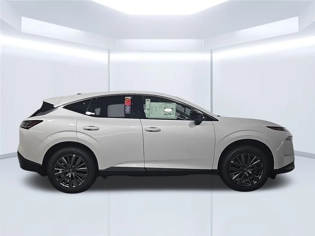 New 2026 Everest White Pearl TriCoat Nissan SL image 7