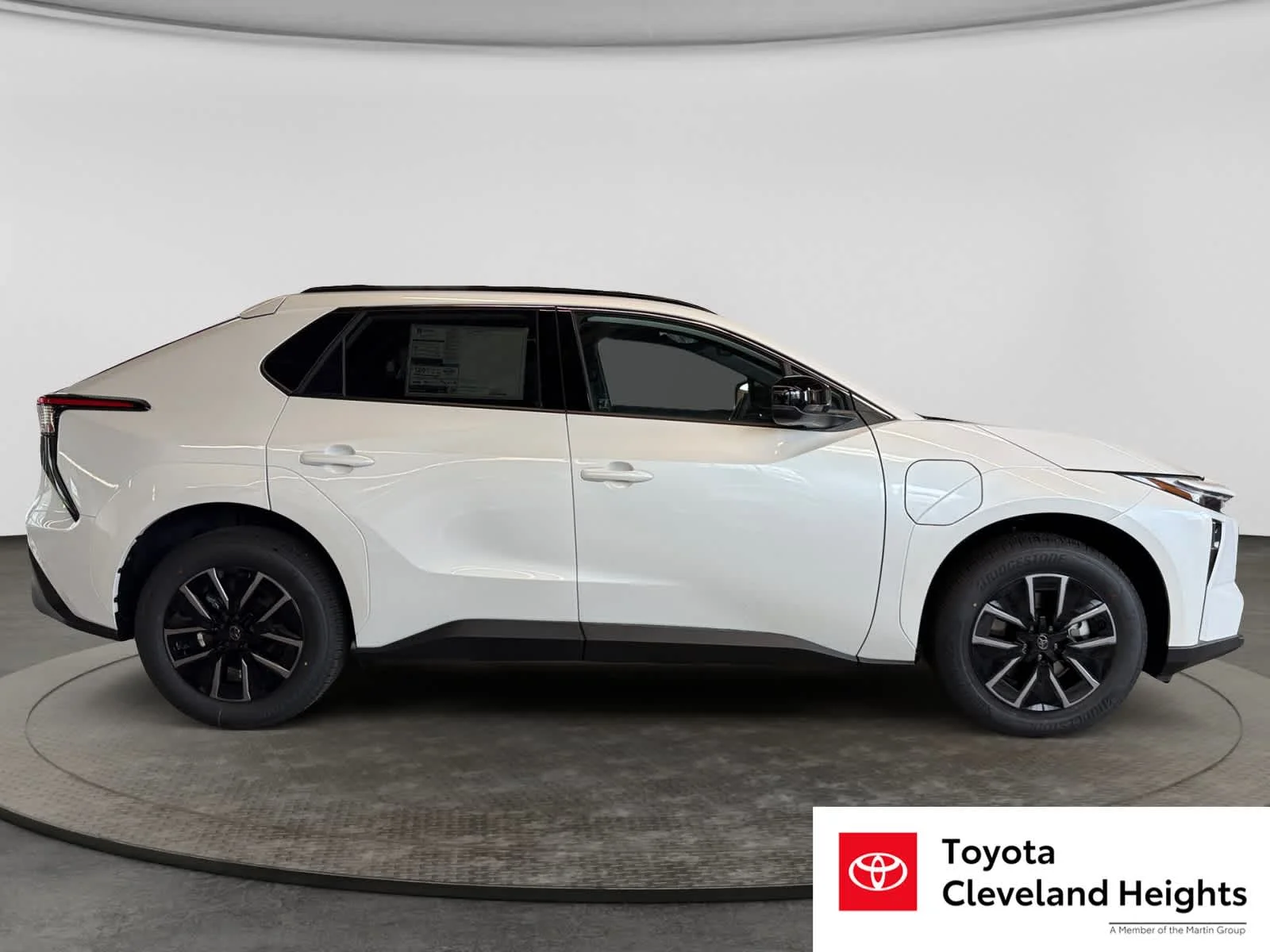 New 2026 Wind Chill Pearl Toyota XLE image 4