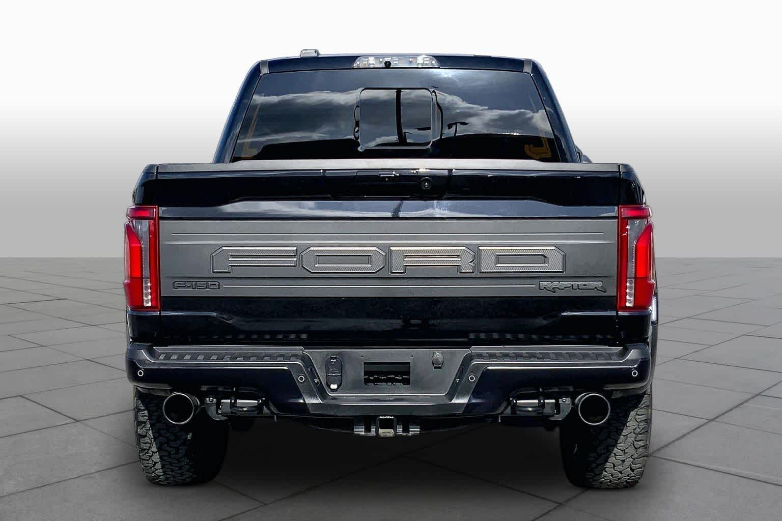 Used 2025 Agate Black Metallic Ford Raptor image 5