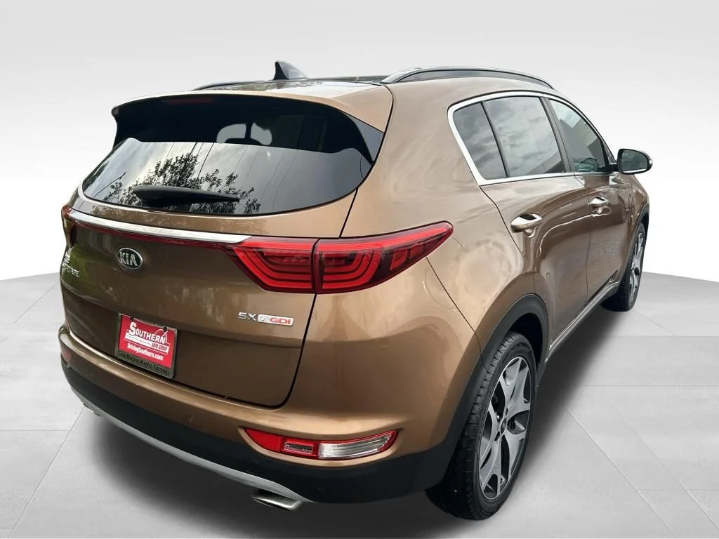 Used 2018 Brown Kia SX image 9